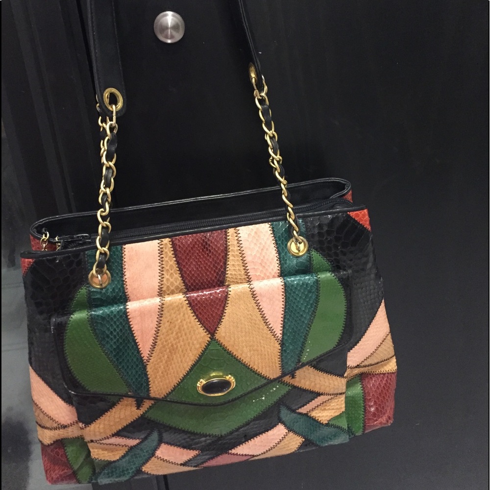 Snake skin chain shoulder bag